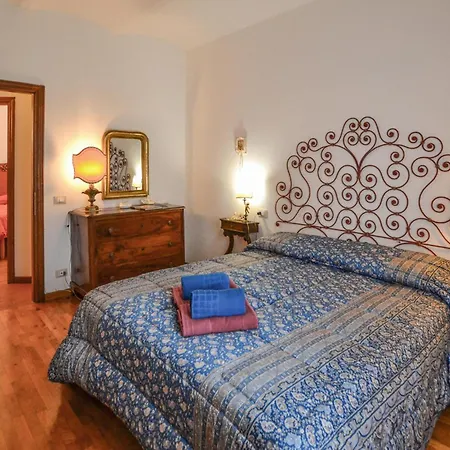 Apartment Lovely In With Kitchen Arezzo